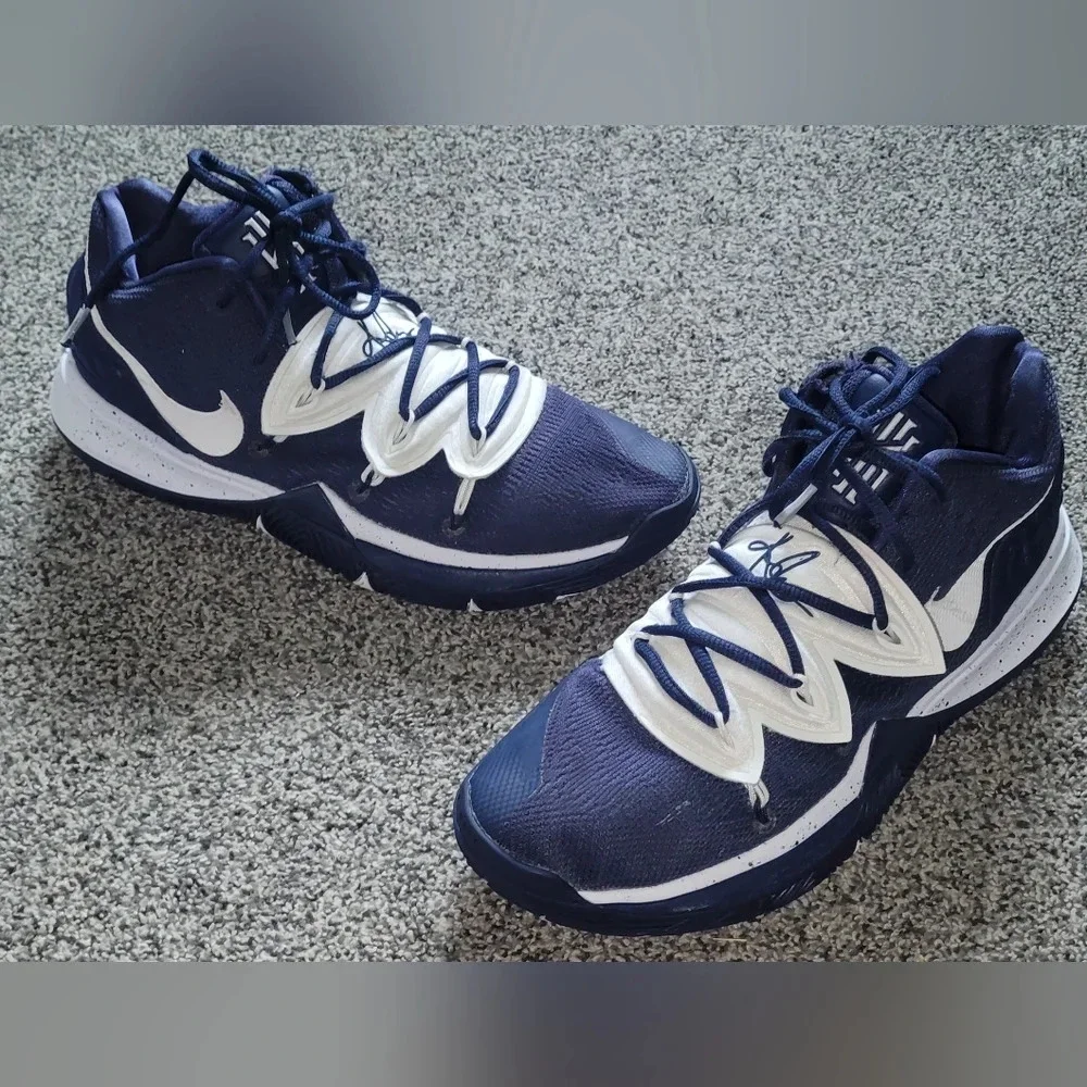 SOLD Nike Kyrie 5 TB basketball shoes 2019 Men's 10.5 Navy Blue & White - Picture 2 of 11